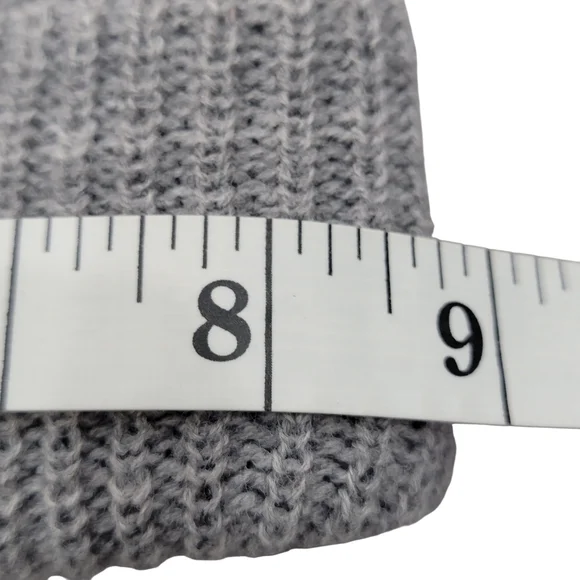 Roots Canada Raised Cuff Knit Beanie Toque Grey Winter Hat “Right to Play” - Picture 15 of 16